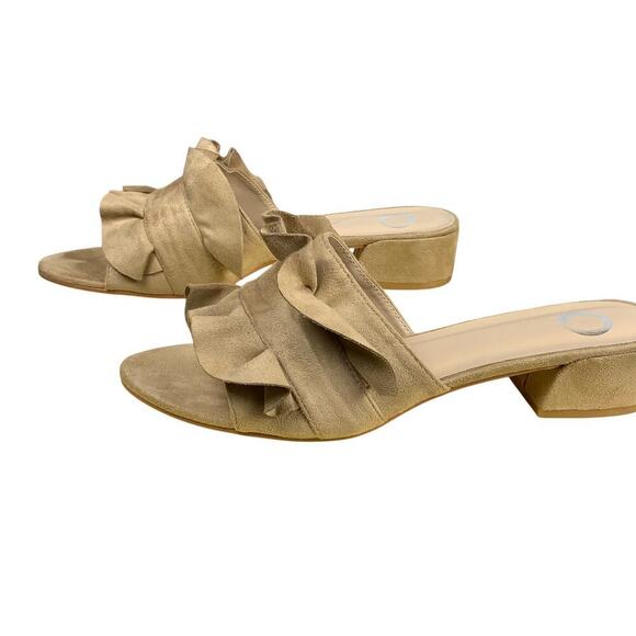 Tan Ruffled Faux Suede Slide Sandals Low Block Heel Size 9.5 NWOT - Picture 4 of 9